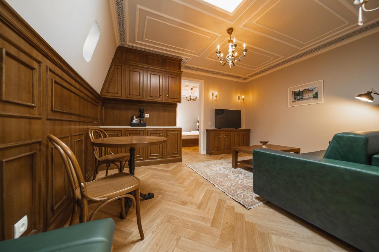 Hotel Templum Clava Bukarest Exterior foto