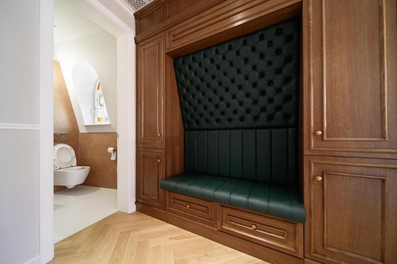 Hotel Templum Clava Bukarest Exterior foto