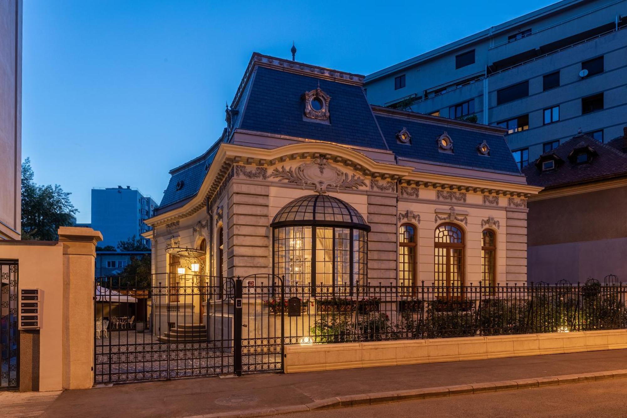 Hotel Templum Clava Bukarest Exterior foto